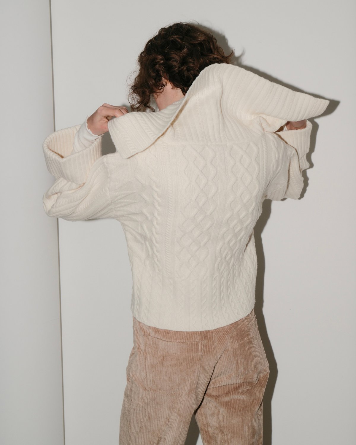 ZIP COLLAR KNIT | OHGA