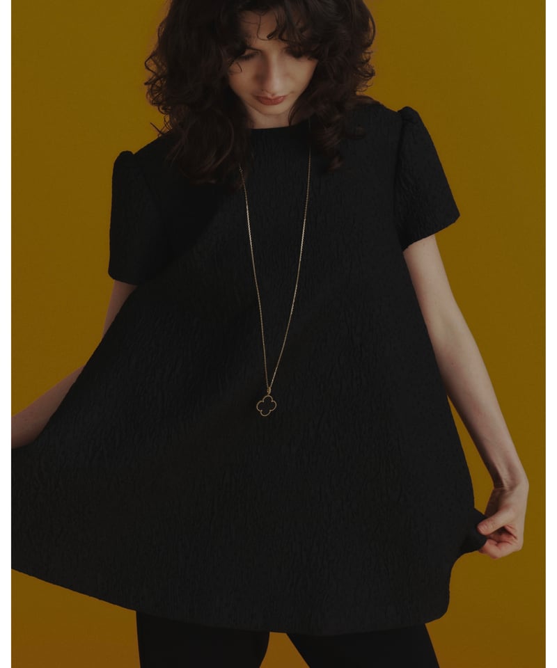 OHGA TENTO 黒 半袖 Aライン トップス OHGA TENTO 黒 半袖 Aライン トップス