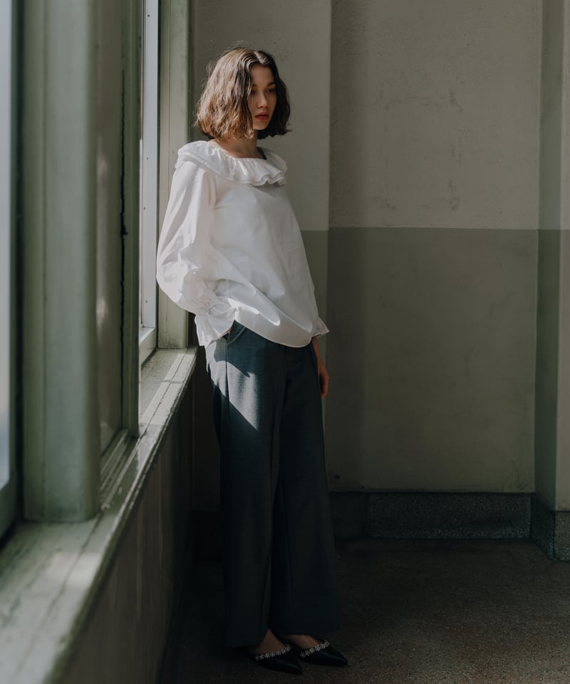RUFFLE SHOULDER | OHGA RUFFLE SHOULDER | OHGA