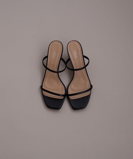 LINE SANDAL