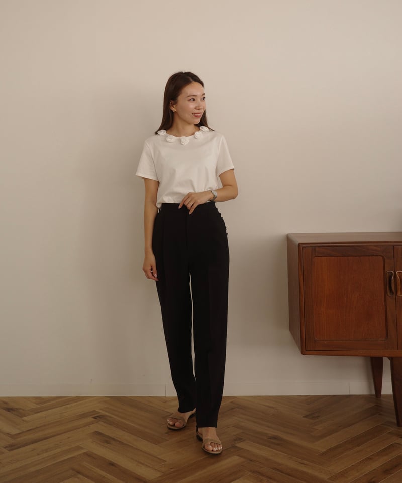 OHAG POCKET FRILL テーパードパンツ 試着のみ POCKET FRILL テーパードパンツ | OHGA