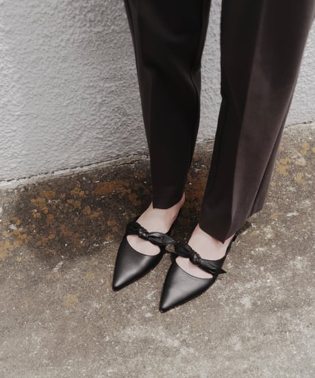 ohga パンプス　未使用　美品 OHGA]ビジュー付きパンプス | KOBUNSHA SELECT SHOP | [OHGA