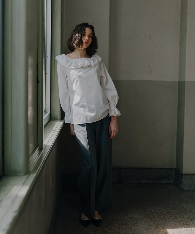 RUFFLE SHOULDER | OHGA RUFFLE SHOULDER | OHGA