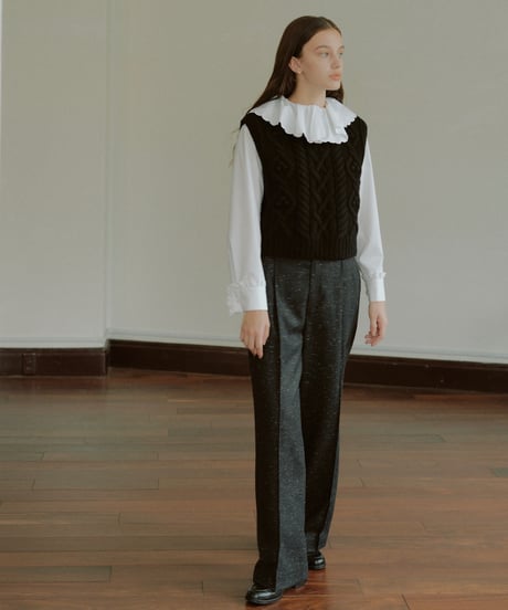 KNIT VEST