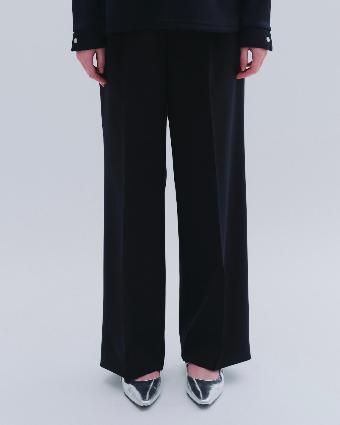 ohga TUCK PANTS セミワイドパンツ　ネイビー セミワイドパンツ | OHGA