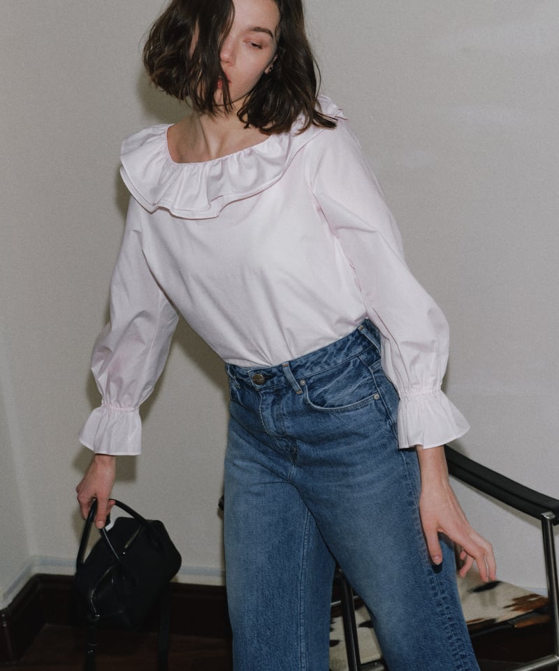 RUFFLE SHOULDER | OHGA RUFFLE SHOULDER | OHGA