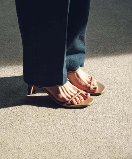 LINE SANDAL