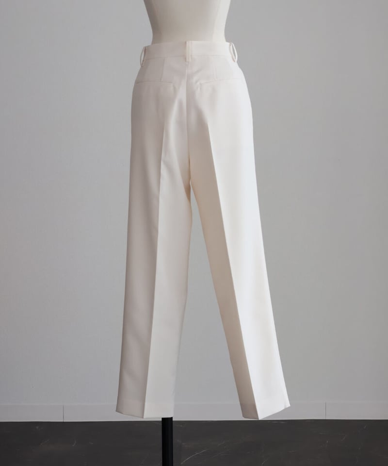 新品 OHGA TAPERED TUCK PANTS ホワイトS-