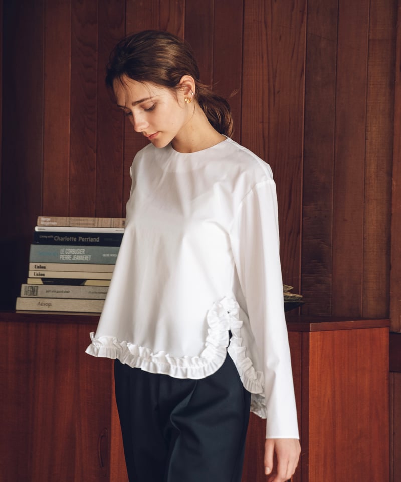 ohga フリルブラウス　　美品 ohga大人気フリルブラウス