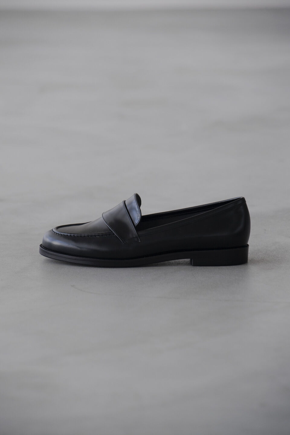 LOAFER LOAFER