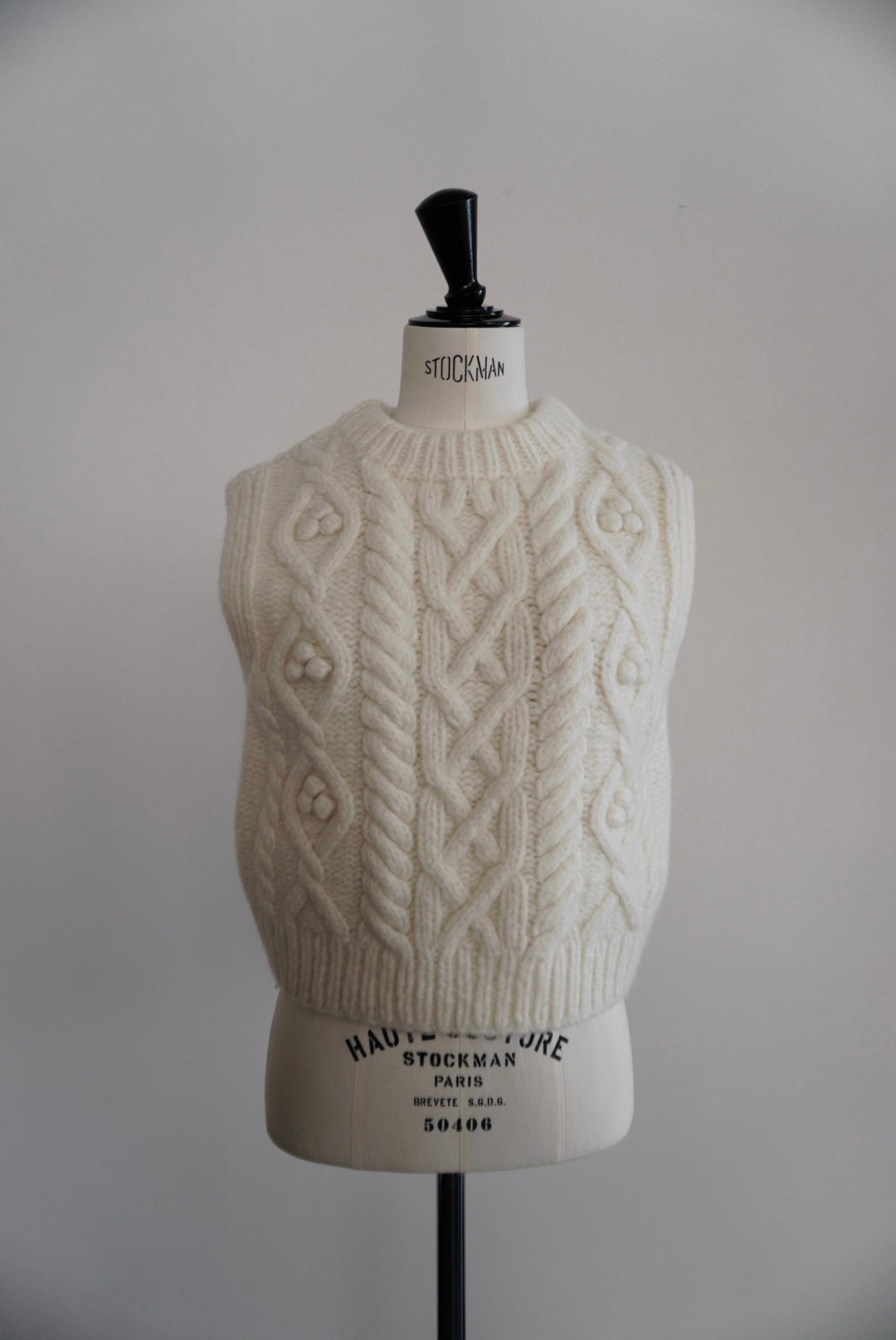 KNIT VEST | OHGA