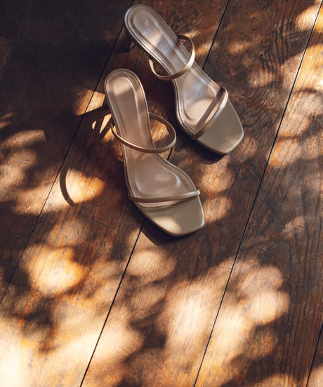 LINE SANDAL