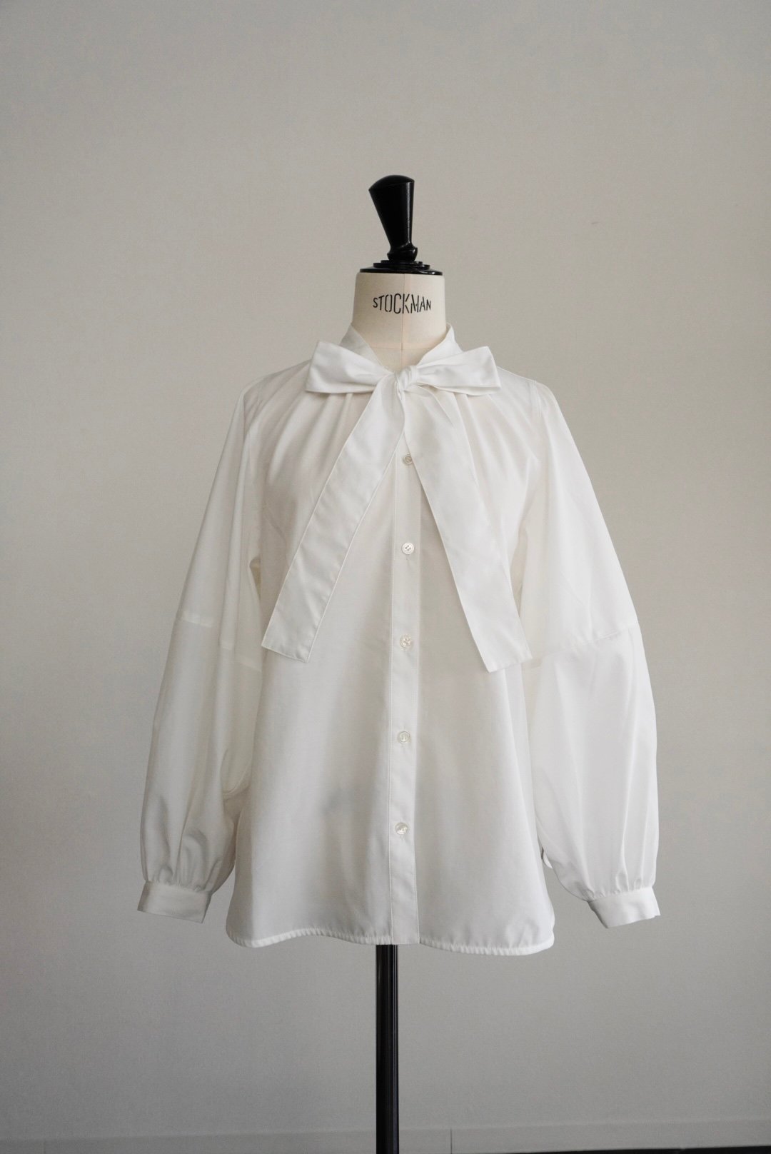 ohga bowtie blouse オーガ　ボウタイブラウス BOWTIE BLOUSE | OHGA