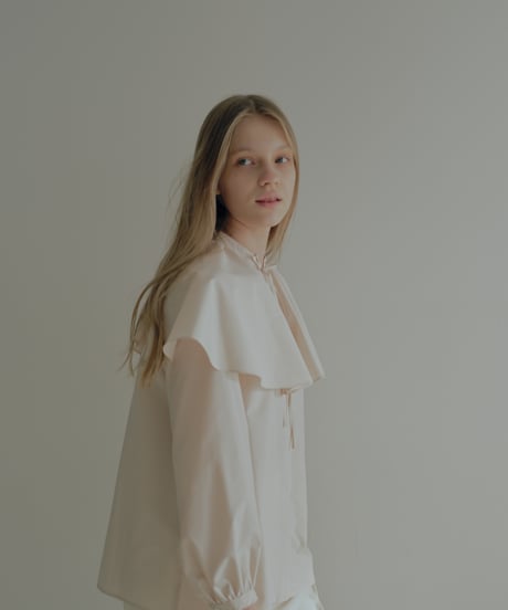 CAPE BLOUSE