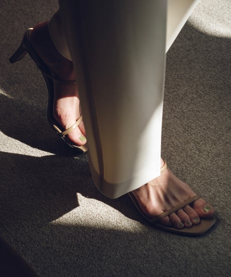 LINE SANDAL