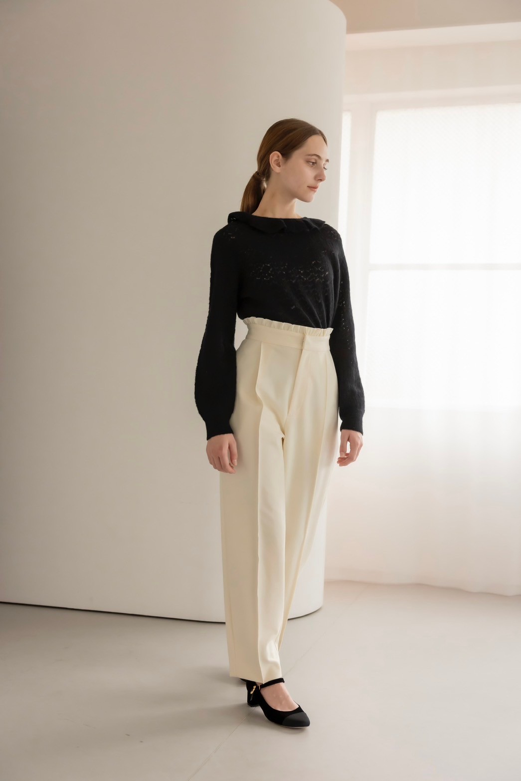 新品未使用　OHGA FRILL PANTS ホワイト Mサイズ FRILL PANTS | OHGA