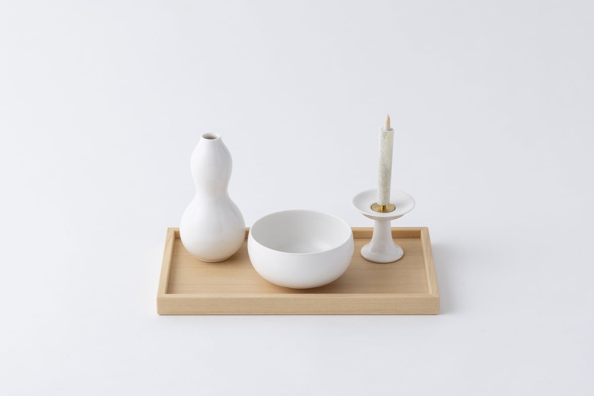 OGAMIDO」三具足 | たなごころ(ウッドペッカーの神仏具) OGAMIDO」三具足 | たなごころ(ウッドペッカーの神仏具)