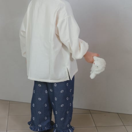 Frill sabrina pants / blue denim flower