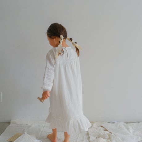 Night dress  / white