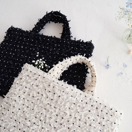 Pompom tote bag / cream dot