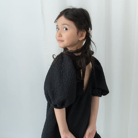 kids Back ribbon dress / black