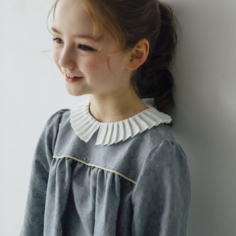 Petal / light blue