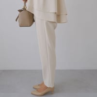 ladies Straight tuck pants / cream