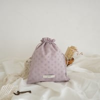 Drawstring bag / dusty lilac lace