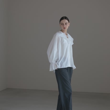 ladies Flare blouse / white