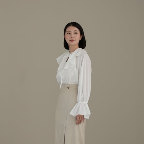 ladies Flare blouse / white