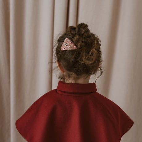 Bijou triangle pin / cherry pink