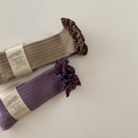 Collegien / Elisabeth - Liberty Ruffle Ribbed Knee-high Socks