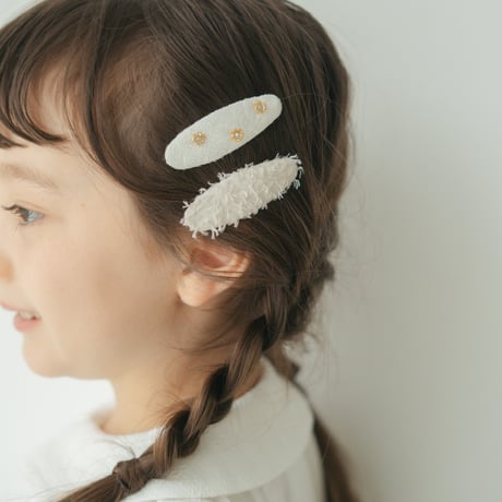 Oval pin 2 pc set / Milk & Powder petal