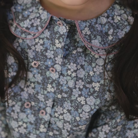 Double button blouse / winter navy flower
