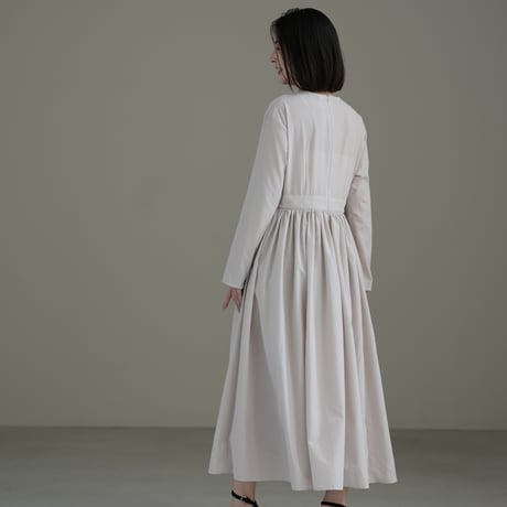 ladies Classical dress / beige