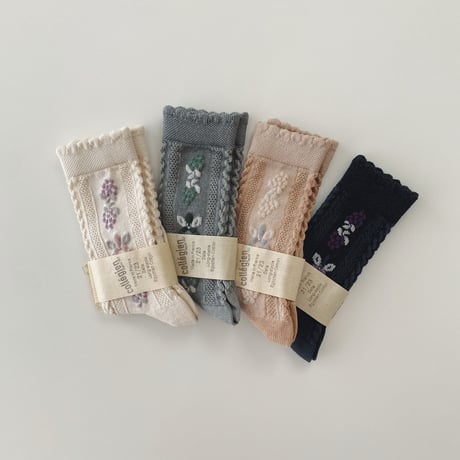 Collegien / Dalia - Jacquard Flower Knee-high Socks