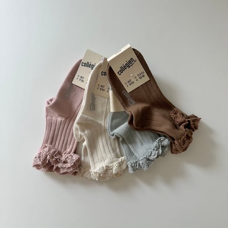 Collegien / Lili - Lace Trim Ribbed Ankle Socks