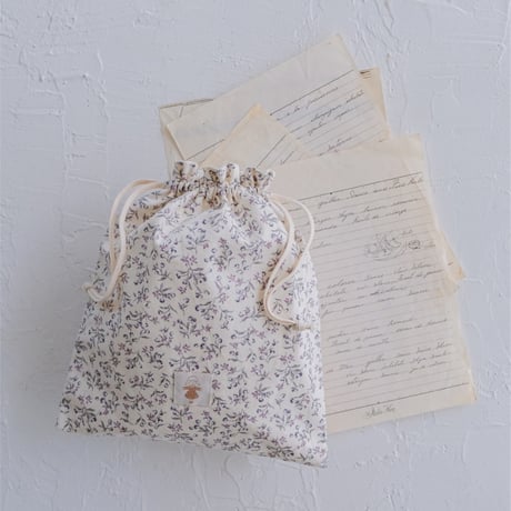 Drawstring bag / cream flower
