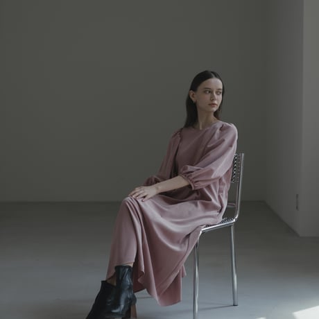ladies Puff sleeve dress / baked pink