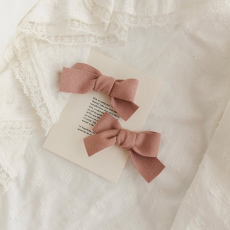 Suede ribbon pin 2 pc set / M size