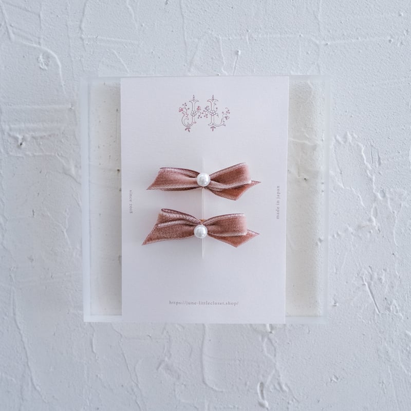Velvet ribbon pin 2pc set - pearl | june -littl