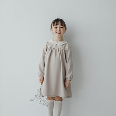 Petal / milk beige