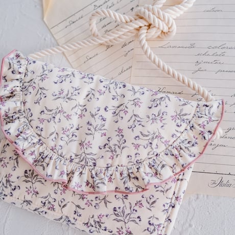 Square frill pochette / cream flower