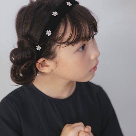 Velvet head band / flower