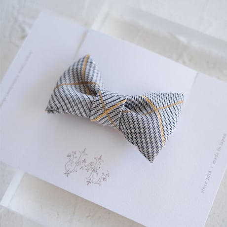 Bow tie