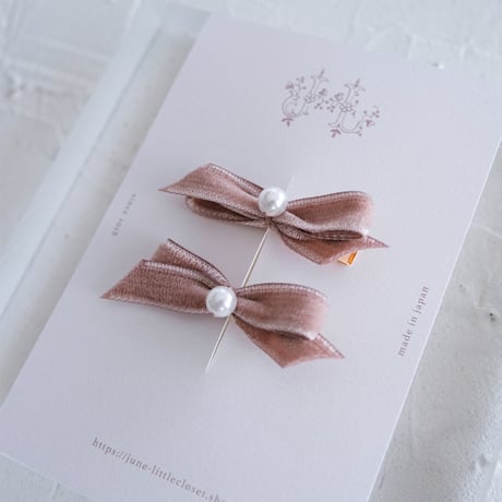Velvet ribbon pin 2pc set - pearl