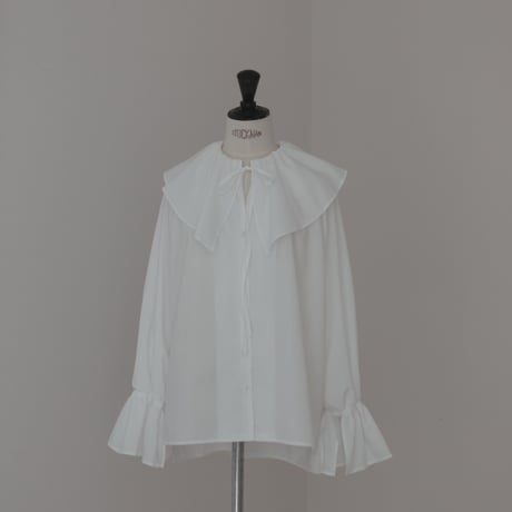 ladies Flare blouse / white