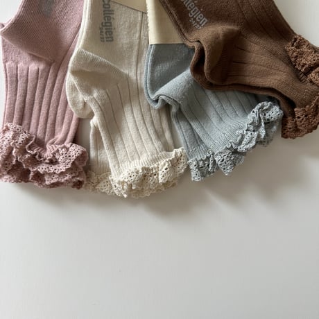 Collegien / Lili - Lace Trim Ribbed Ankle Socks