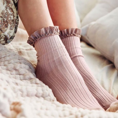 Collegien / Brigitte - Gingham Ruffle Ribbed Ankle Socks