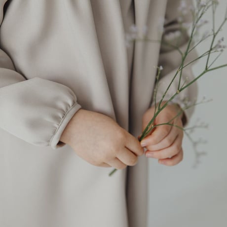 Petal / milk beige